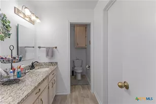 4945 FM 531, Yoakum, TX 77995 - Photo 19