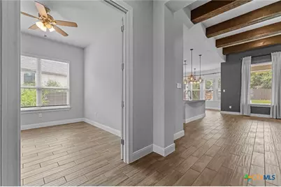 1080 Carriage Loop, New Braunfels, TX 78132 - Photo 9