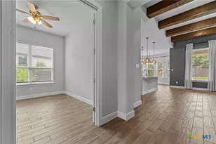 1080 Carriage Loop, New Braunfels, TX 78132 - Photo 9
