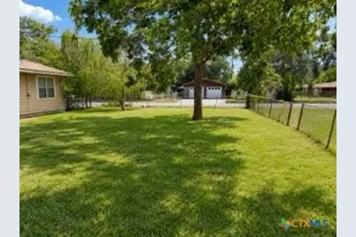 1504 Justice Drive, Port Lavaca, TX 77979 - Photo 7