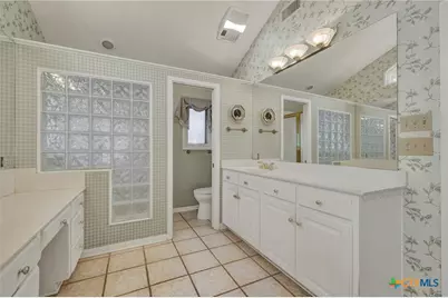 211 Royal Oaks Drive, San Antonio, TX 78209 - Photo 19