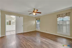 211 Royal Oaks Dr, San Antonio, TX 78209 - Photo 17
