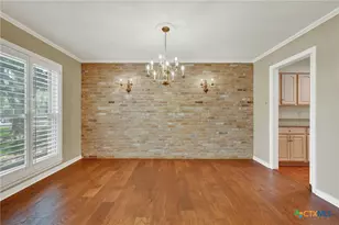 211 Royal Oaks Dr, San Antonio, TX 78209 - Photo 7