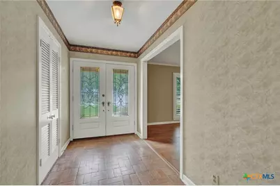 211 Royal Oaks Drive, San Antonio, TX 78209 - Photo 3