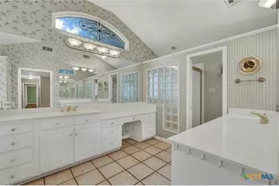 211 Royal Oaks Drive, San Antonio, TX 78209 - Photo 21
