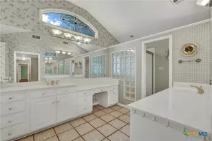 211 Royal Oaks Dr, San Antonio, TX 78209 - Photo 21