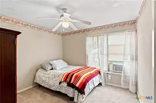 2302 E Rosebud Ave, Victoria, TX 77901 - Photo 11
