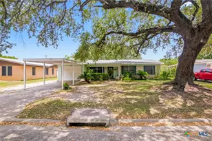 2302 E Rosebud Ave, Victoria, TX 77901 - Photo 3