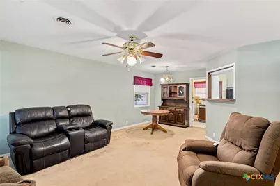 2302 E Rosebud Avenue, Victoria, TX 77901 - Photo 5