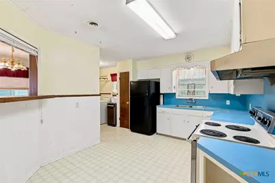 2302 E Rosebud Avenue, Victoria, TX 77901 - Photo 9