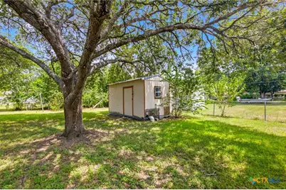 2302 E Rosebud Avenue, Victoria, TX 77901 - Photo 15