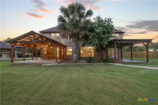 17 Horseshoe Ct, New Braunfels, TX 78132 - Photo 3