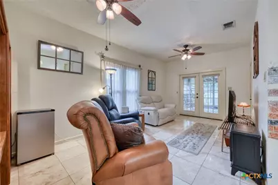 222 S Academy Avenue, New Braunfels, TX 78130 - Photo 7