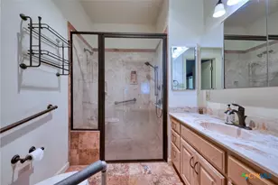 222 S Academy Ave, New Braunfels, TX 78130 - Photo 11