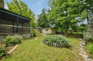 222 S Academy Ave, New Braunfels, TX 78130 - Photo 17