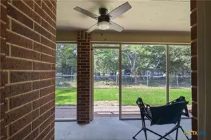 8 Holly Ct, Belton, TX 76513 - Photo 23