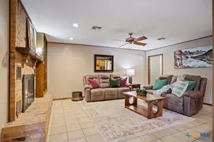 302 E Upshaw Ave, Temple, TX 76501 - Photo 3