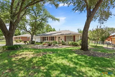 302 E Upshaw Avenue, Temple, TX 76501 - Photo 7
