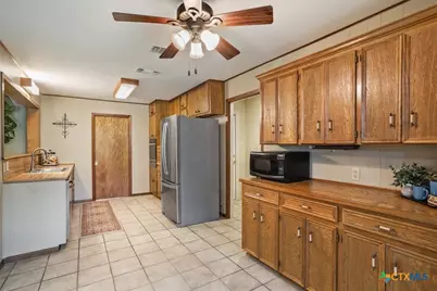 302 E Upshaw Avenue, Temple, TX 76501 - Photo 11