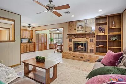 302 E Upshaw Avenue, Temple, TX 76501 - Photo 9