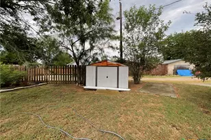 605 3rd St, Cuero, TX 77954 - Photo 33