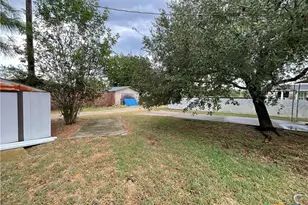 605 3rd St, Cuero, TX 77954 - Photo 31