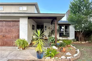 109 Perth St, Victoria, TX 77904 - Photo 3