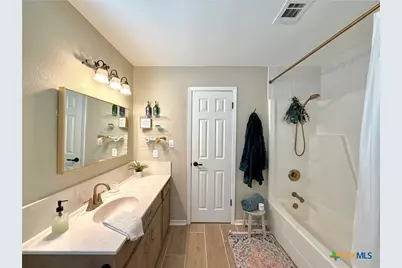 109 Perth Street, Victoria, TX 77904 - Photo 37