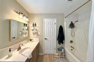 109 Perth St, Victoria, TX 77904 - Photo 37