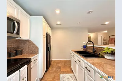 109 Perth Street, Victoria, TX 77904 - Photo 17