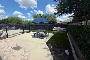 1404 Pioneer Dr, New Braunfels, TX 78132 - Photo 41