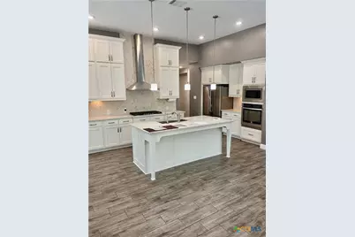1404 Pioneer Drive, New Braunfels, TX 78132 - Photo 7