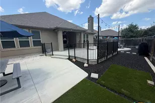 1404 Pioneer Dr, New Braunfels, TX 78132 - Photo 39