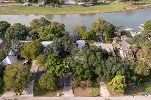 180 Lake Ridge Dr, Seguin, TX 78155 - Photo 7