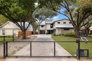 180 Lake Ridge Dr, Seguin, TX 78155 - Photo 5
