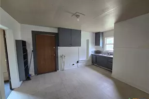320 Commerce St, Marlin, TX 76661 - Photo 5