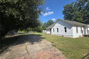 320 Commerce St, Marlin, TX 76661 - Photo 15