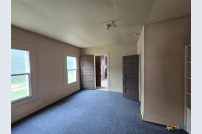 320 Commerce Street, Marlin, TX 76661 - Photo 7