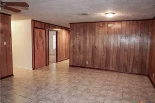 1209 E Morgan, Cuero, TX 77954 - Photo 33