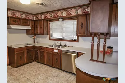 1209 E Morgan, Cuero, TX 77954 - Photo 19