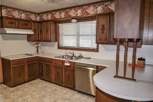 1209 E Morgan, Cuero, TX 77954 - Photo 19