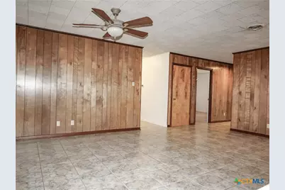 1209 E Morgan, Cuero, TX 77954 - Photo 31