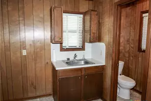 1209 E Morgan, Cuero, TX 77954 - Photo 13