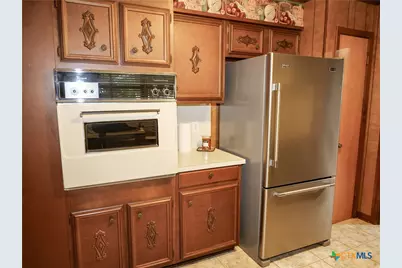 1209 E Morgan, Cuero, TX 77954 - Photo 17