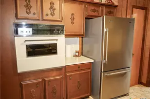 1209 E Morgan, Cuero, TX 77954 - Photo 17