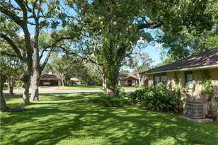 1209 E Morgan, Cuero, TX 77954 - Photo 27