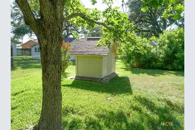 1209 E Morgan, Cuero, TX 77954 - Photo 25