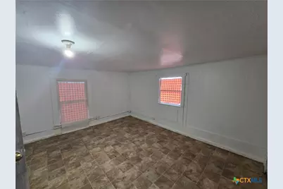 313 Commerce Street, Marlin, TX 76661 - Photo 3