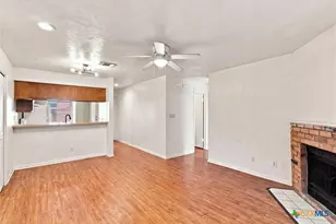 421 W San Antonio St, San Marcos, TX 78666 - Photo 11
