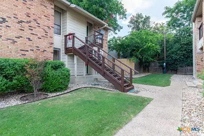 421 W San Antonio Street #I 2, San Marcos, TX 78666 - Photo 3